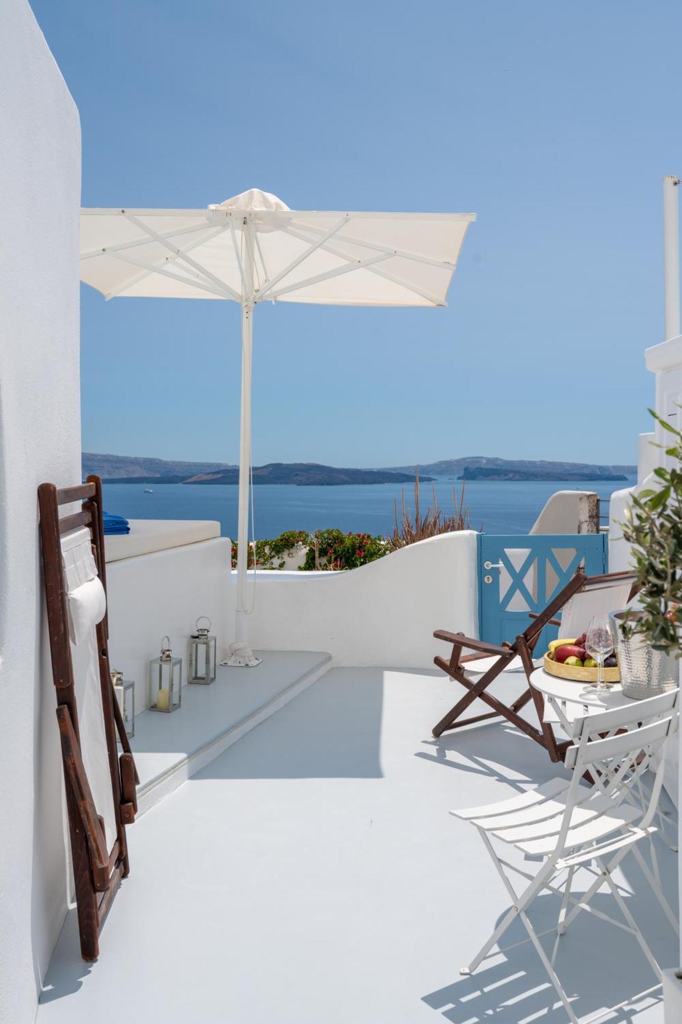 Aristos Life Luxury Cave